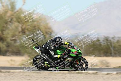 media/Dec-01-2025-Moto Forza (Mon) [[2daa91e15f]]/2-Intermediate Group/Session 3 (Turn 7 Inside Pans)/